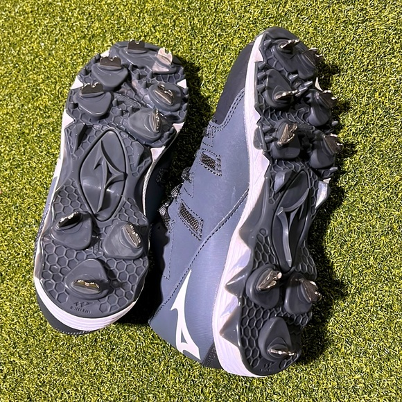Mizuno 9-Spike Swift 6 Women’s Metal Fastpitch Softball Cleats Size 5, Gray shoe - Picture 6 of 8